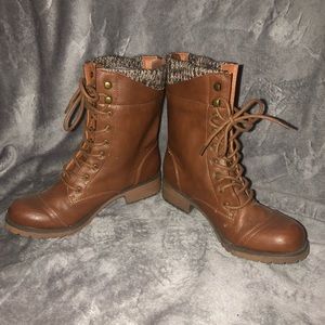 Brown Combat Boots👢
